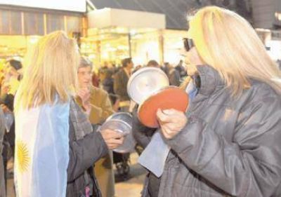 Escasa adhesi�n tuvo la marcha de la oposici�n