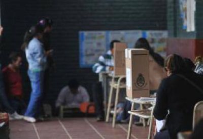 S�lo dos listas podr�n vigilar todas las urnas