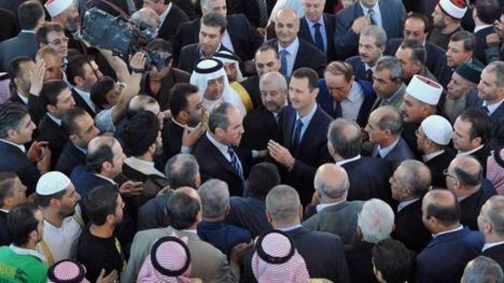 Confusi�n en Siria por un ataque mientras Assad rezaba en una mezquita