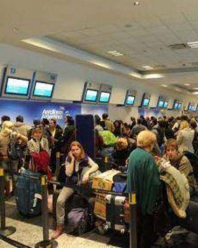 Una multa de m�s de medio mill�n por dejar sin sistema a Aerol�neas Argentinas