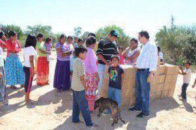 Entrega de cajas alimentarias