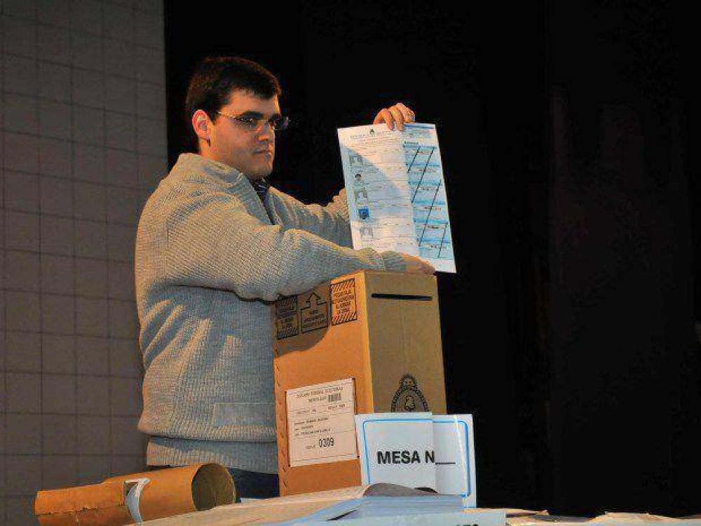 Las urnas comenzaron a viajar a lugares alejados