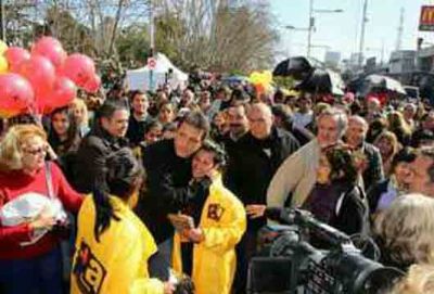 Massa visito San Miguel en el cierre de campa�a