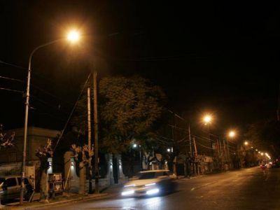 Siguen las tareas con las luminarias