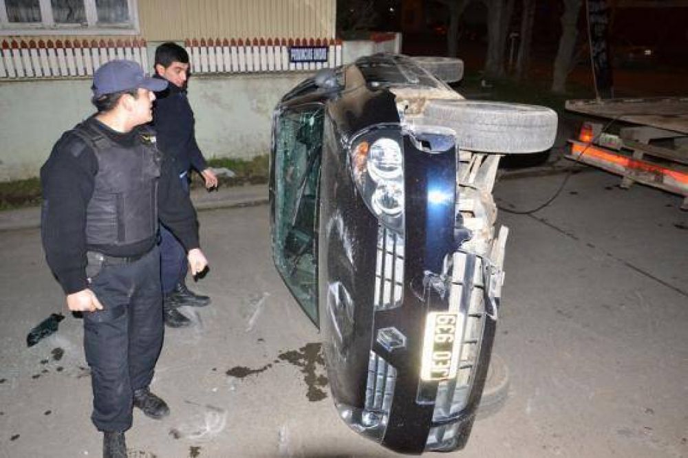 Conduc�a ebrio, volc� y sali� ileso