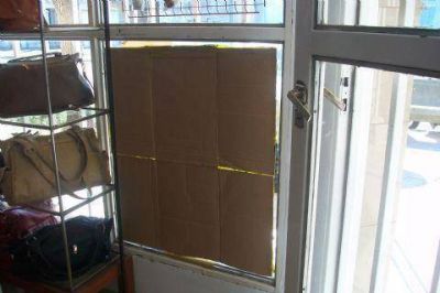 Un ladr�n entr� a una librer�a y lo atraparon