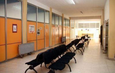 Inusual panorama en un hospital vac�o por el quite de colaboraci�n	