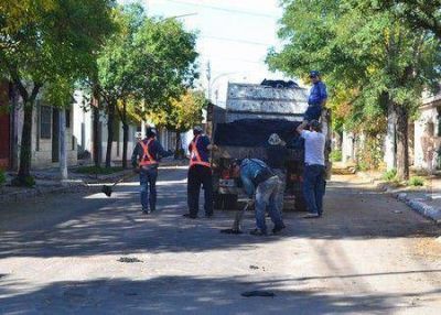 Tareas de bacheo en Santa Rosa