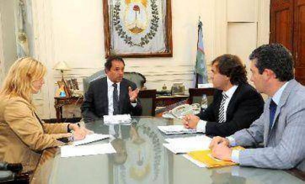 M�s de 300.000 extranjeros votan en Provincia