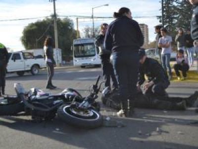 Choque sin heridos graves en avenida Lafinur
