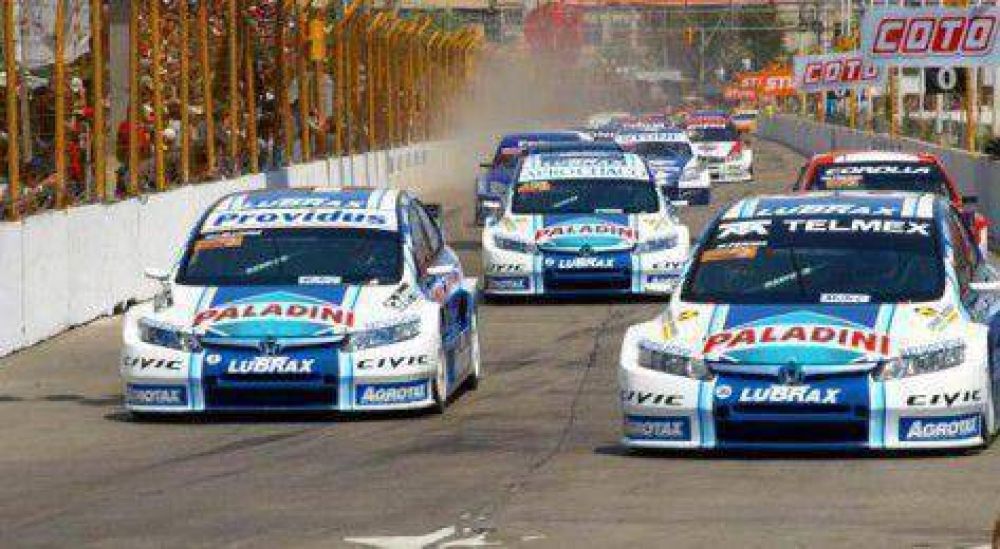 Mat�as Rossi se consolida en la cima del S�per TC 2000