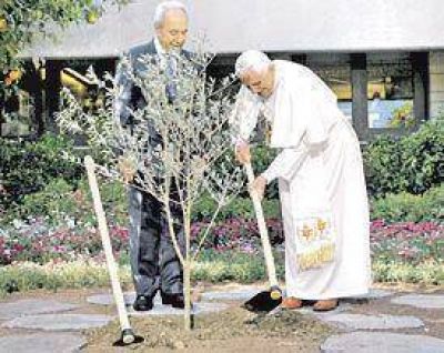 En Jerusal�n, el Papa llam� a "no olvidar" el Holocausto