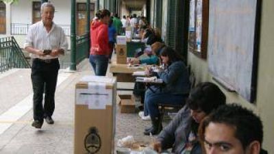 Los catamarque�os, a las urnas