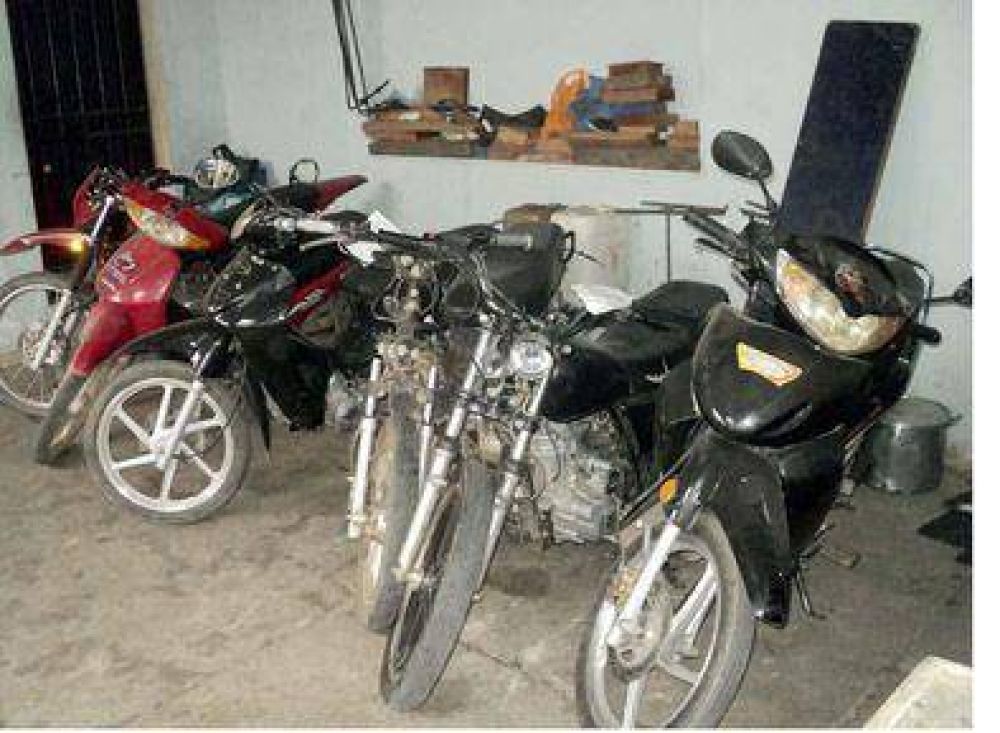 Brigada de Libertador secuestra seis motos