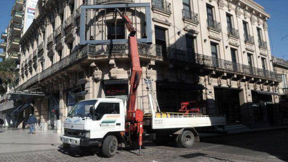 Nueva tecnolog�a publicitaria cambia el paisaje urbano  
