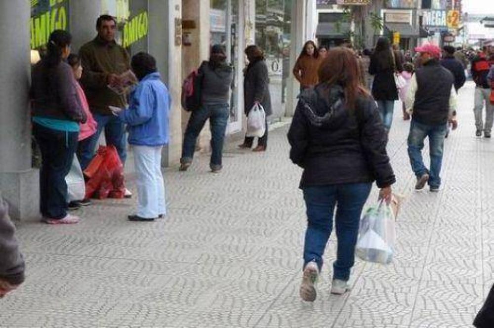 El Gobierno inyecta m�s efectivo en la econom�a local a trav�s del plus