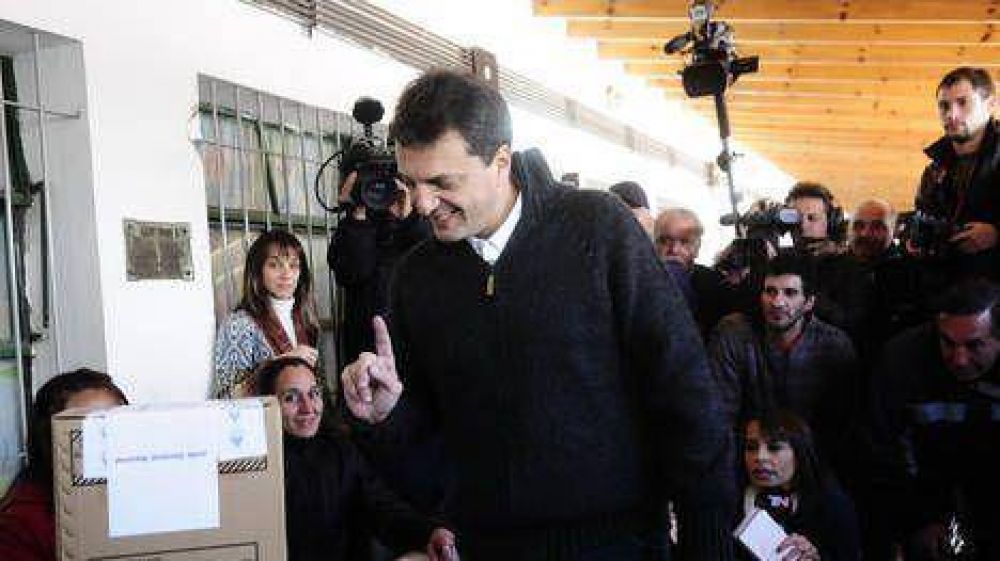 Massa se impone en Buenos Aires y lleg� exultante a su b�nker
