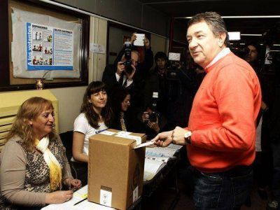 El resultado de los ministros: Yauhar cae ante Das Neves y Manzur gana en Tucum�n