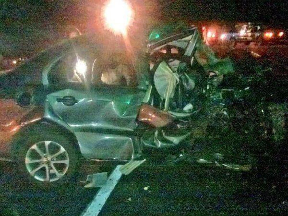 Siete personas fallecidas en un accidente en la ruta 18 cerca de Rosario