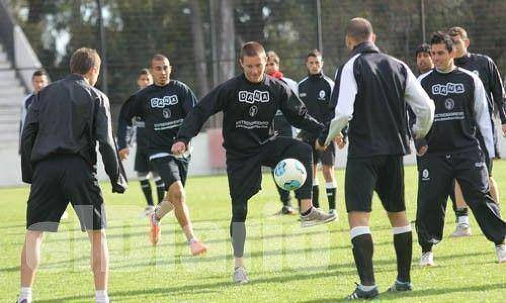 F�nix y su debut hist�rico en la B