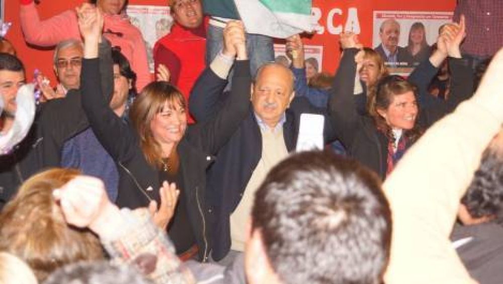 Con el 99% de las mesas escrutadas, gana el Frente C�vico