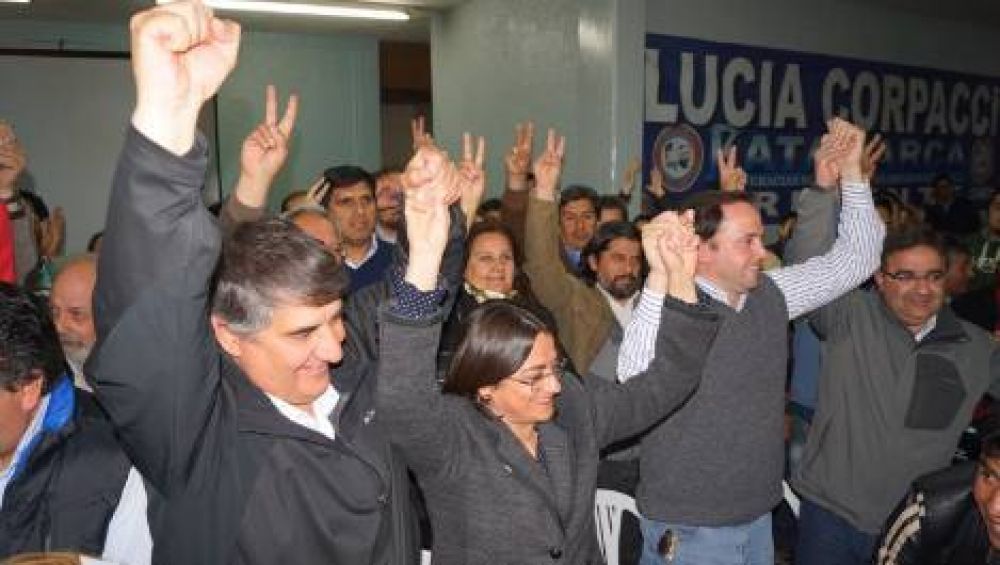 El Frente para la Victoria proclam� como ganador a Tomassi