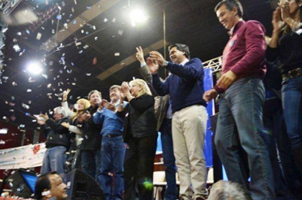 El Frente para la Victoria se impone en todas las categor�as