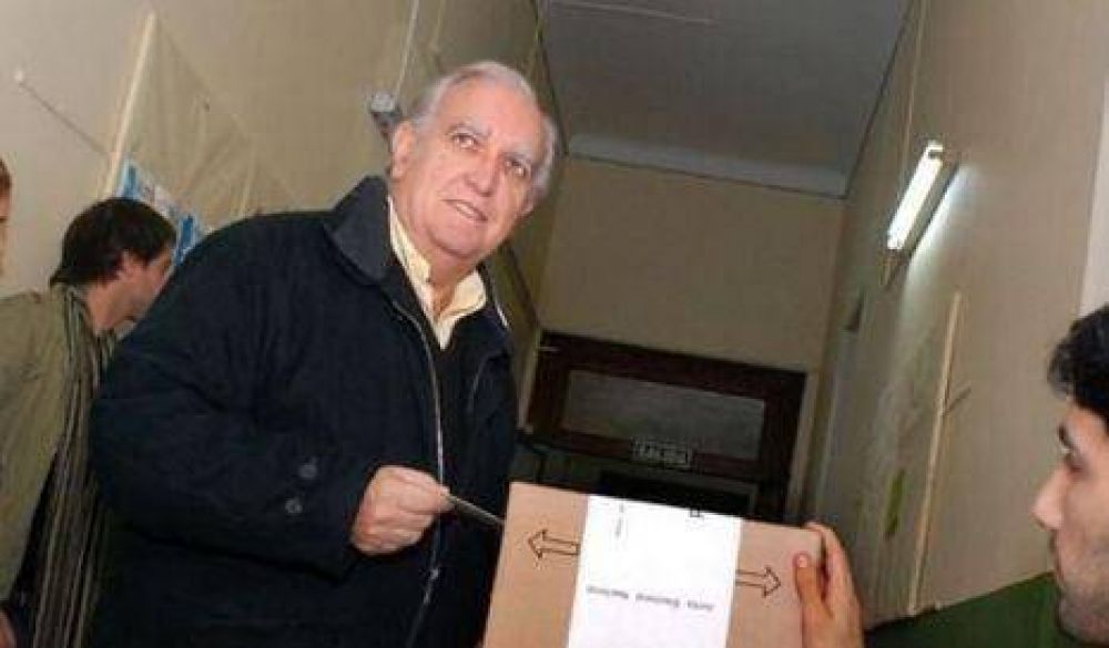 Gil Lavedra esperanzado con el voto joven