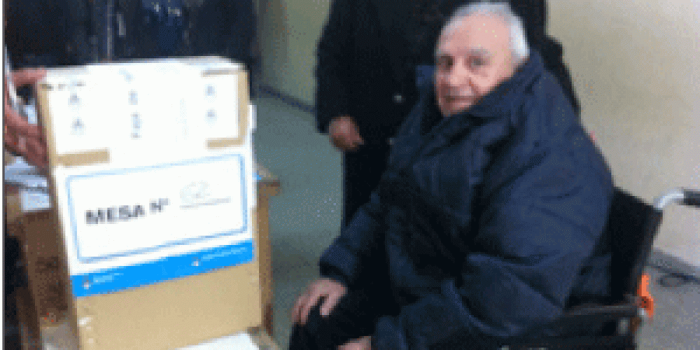 Los abuelos dieron el ejemplo c�vico pese a las dificultados