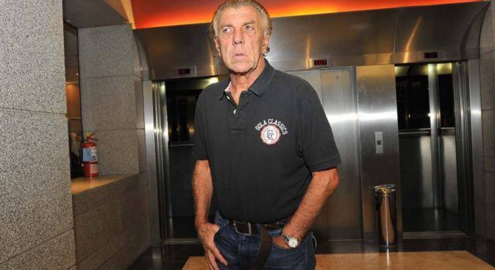 "Mostaza" Merlo ya tiene definido los once de Douglas Haig para enfrentar a Talleres