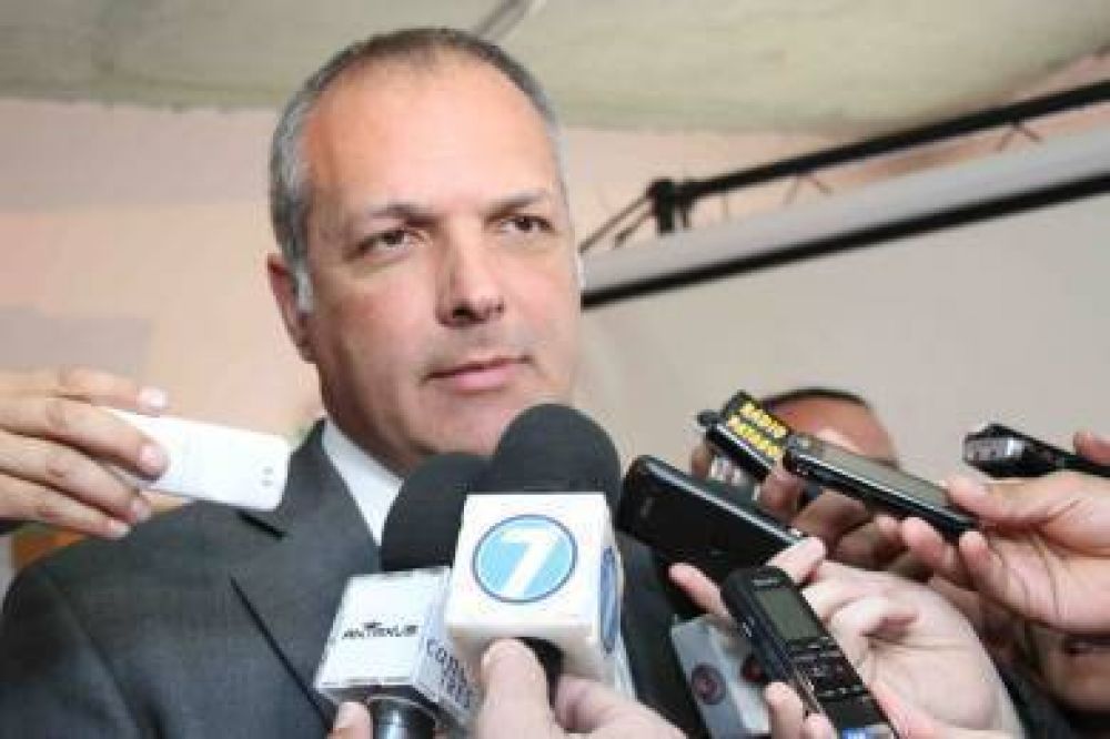 Buzzi: �Nuestra mirada est� puesta en octubre�