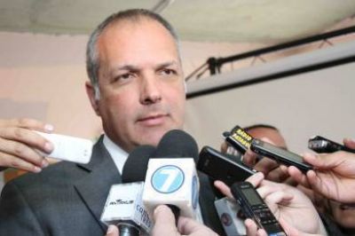 Buzzi: �Nuestra mirada est� puesta en octubre�