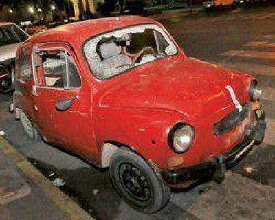   Embisti� a un peat�n y huy� abandonando al herido