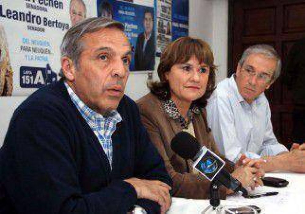 Sapag: "Como l�der de la lista Azul me hago cargo de los resultados" 