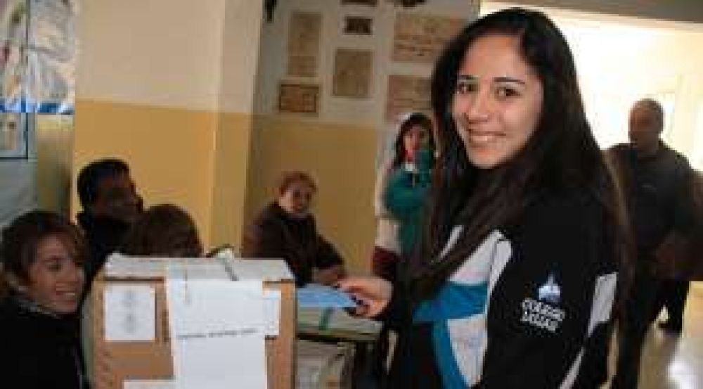 Los Sub 18: a las urnas tarde, pero muy entusiasmados