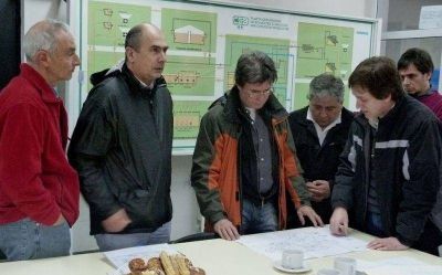 Ministro de Obras y Servicios P�blicos visito la planta de efluentes cloacales