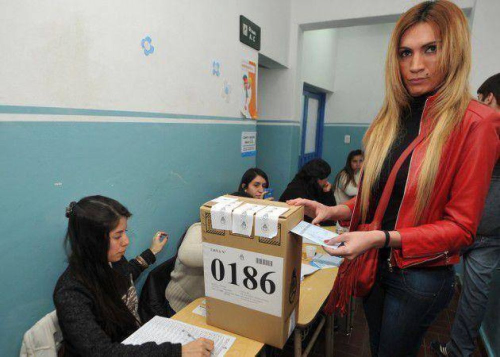 Agostina Mu�oz: �Esta es la primera vez que voto con mi nombre�