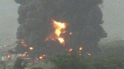 Impresionante explosi�n en una refiner�a de Venezuela