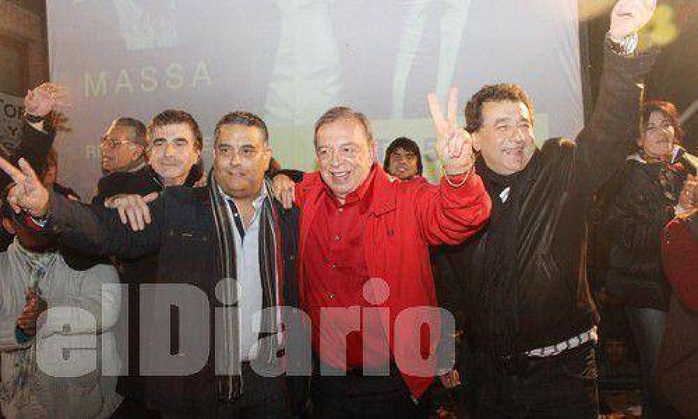 Z�ccaro traslad� al massismo su saga de triunfos electorales