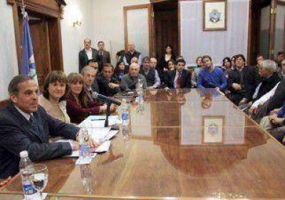 Sapag afirm� que no har� cambios en su gabinete 