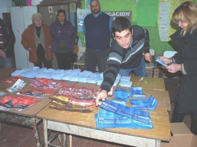 Las PASO dejaron tela para cortar
