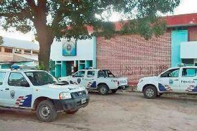 Alumna de un colegio privado revel� a la maestra que su padre la at� a la cama y la abus�