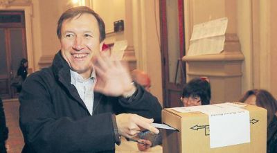 Apuntan a Bevilacqua por el mal desempe�o