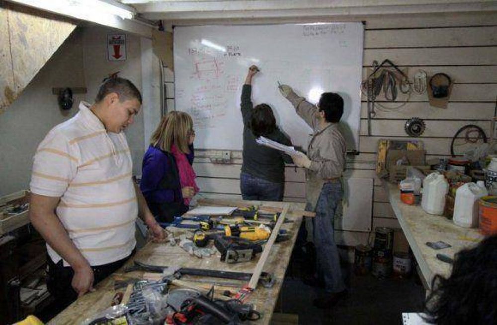 Los talleres de oficio y construcci�n ya est�n en marcha
