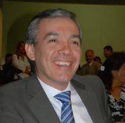 Pablo Gonz�lez: �Zottos debe renunciar a la conducci�n partidaria�