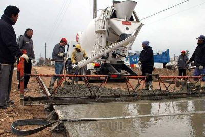 Pavimentaci�n y rotonda sobre la avenida Sarmiento