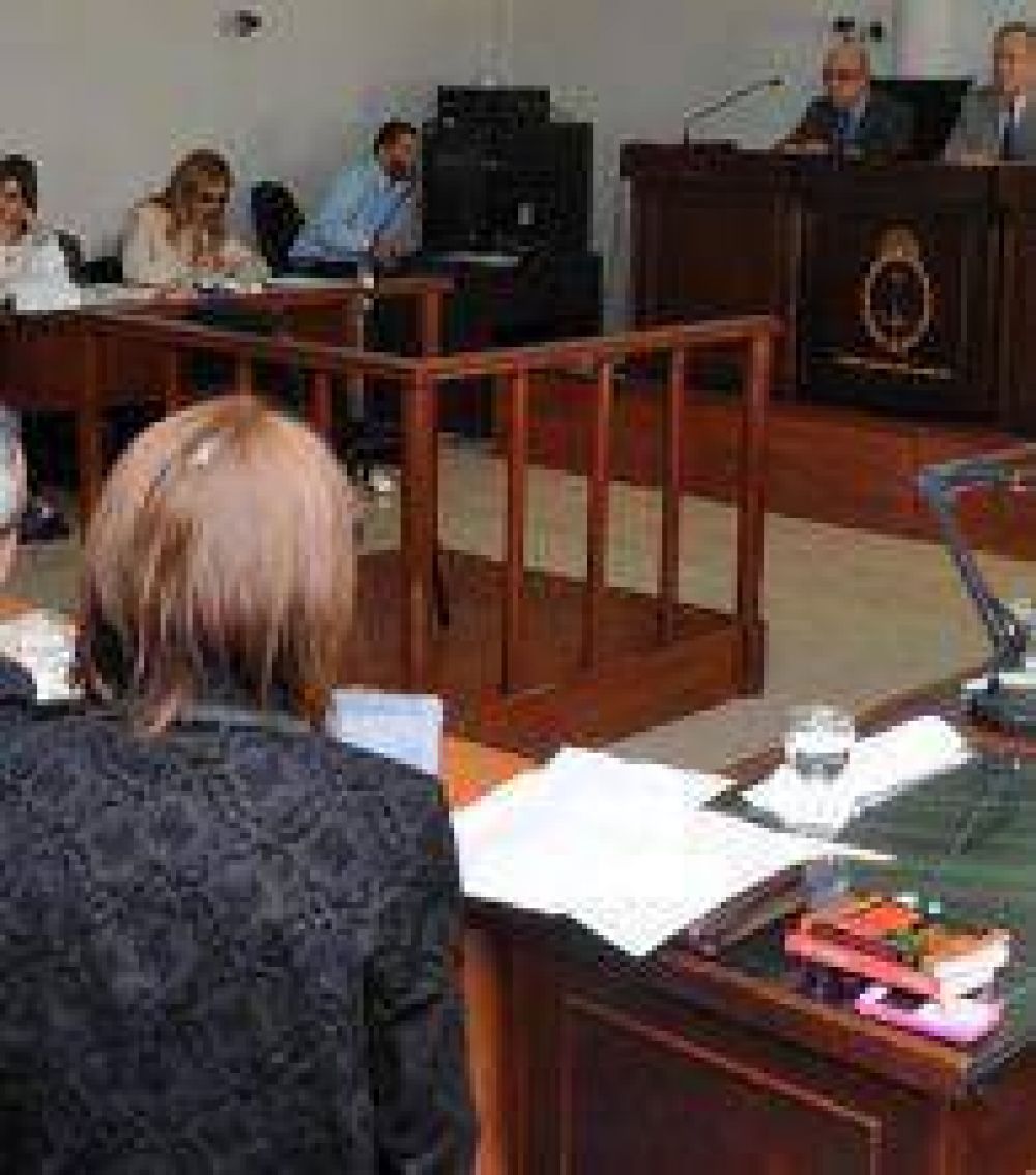 Juicio oral y p�blico a ex represores