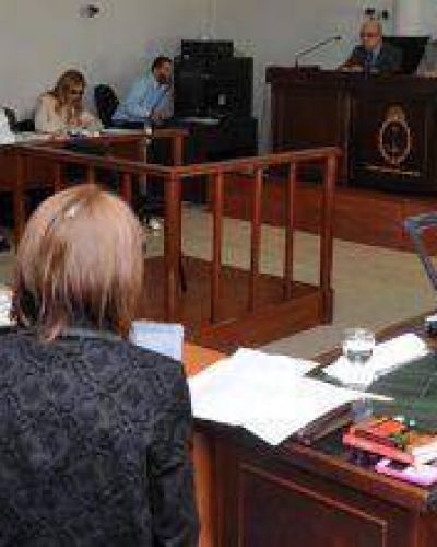 Juicio oral y p�blico a ex represores