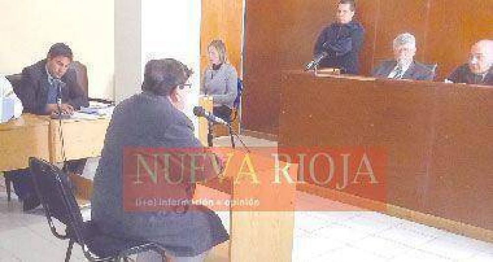 Un terrible relato de la muerte de su madre brind� la hija de Toledo