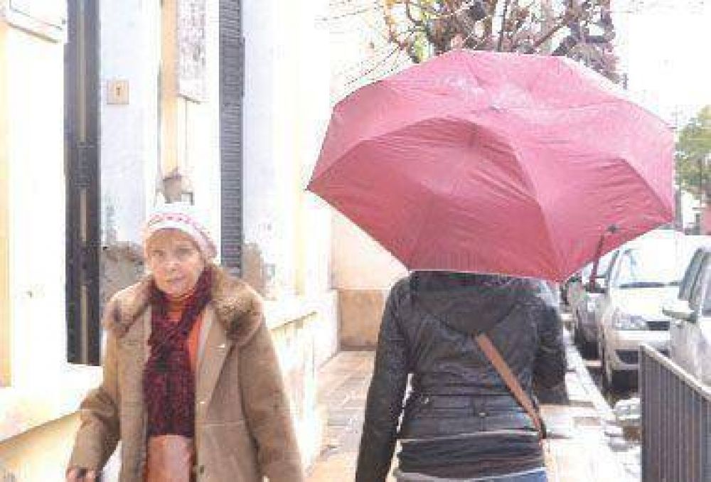 Nev� en Aman� y llovi�5 mil�metros en la Capital